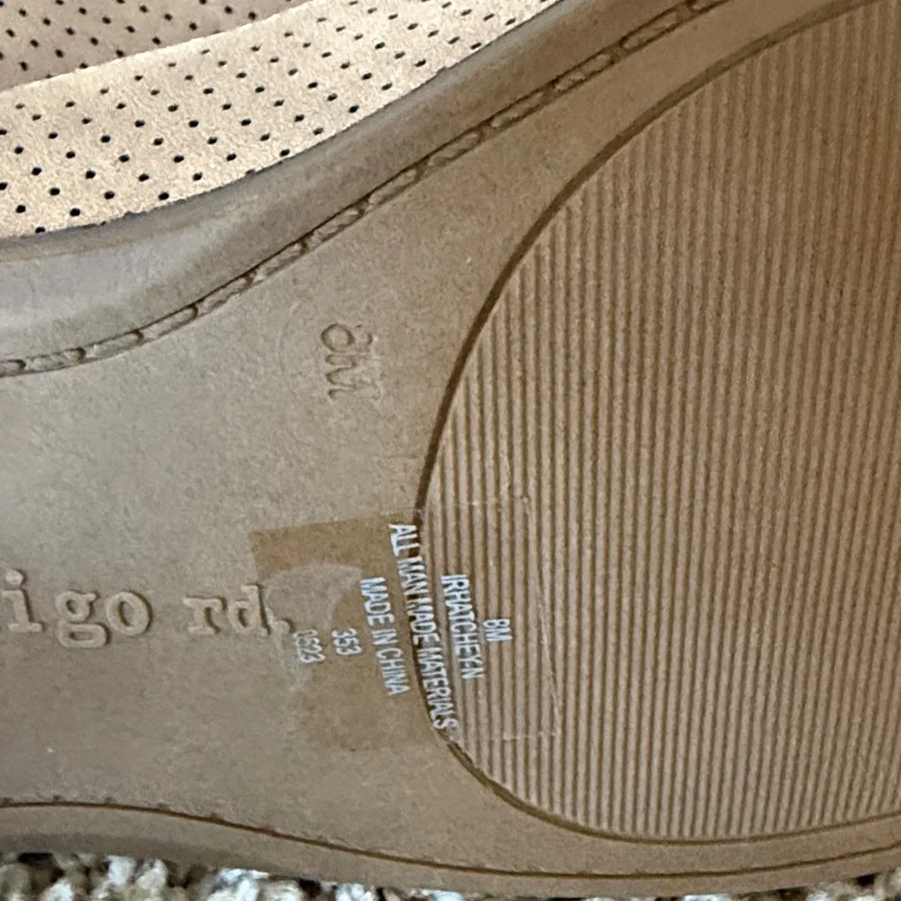 Indigo Brown Perforated Mules Brushed Suede NWT size 8 - Picture 3 of 14